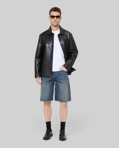 Denim shorts with blue chain