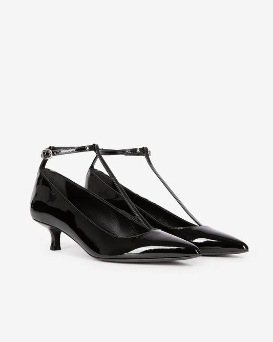 Heeled pumps with black strap