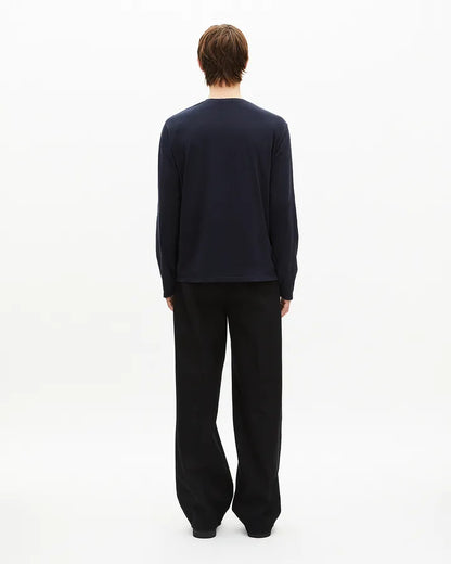 Long-sleeved navy T-shirt