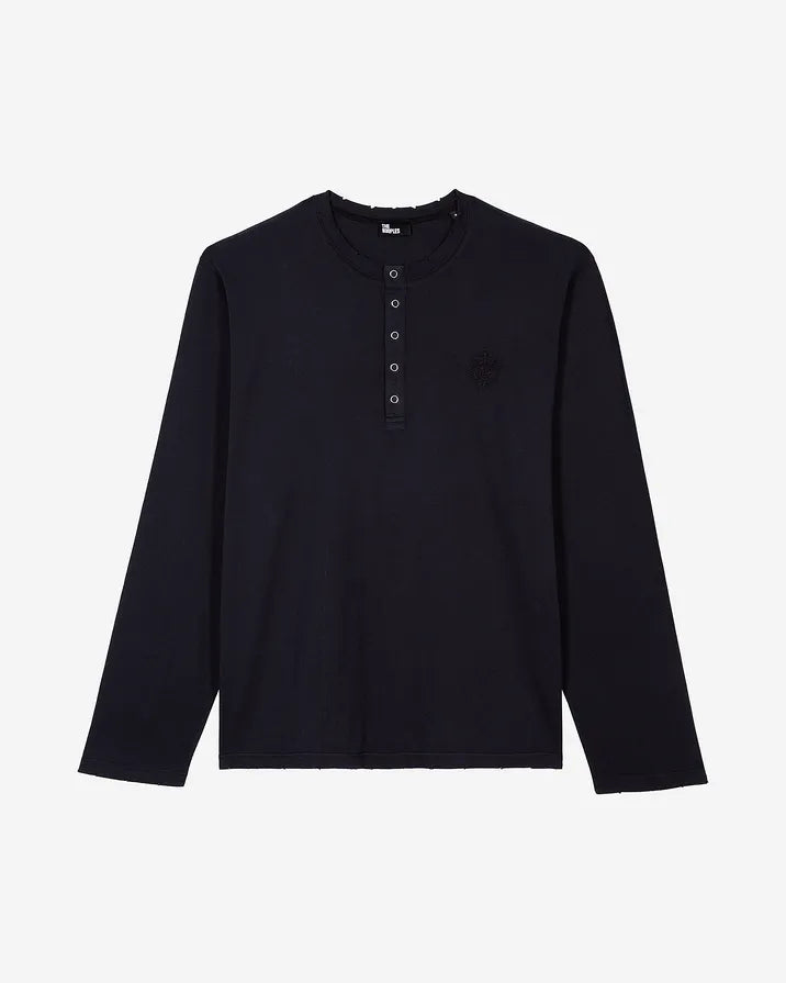 Long-sleeved navy T-shirt