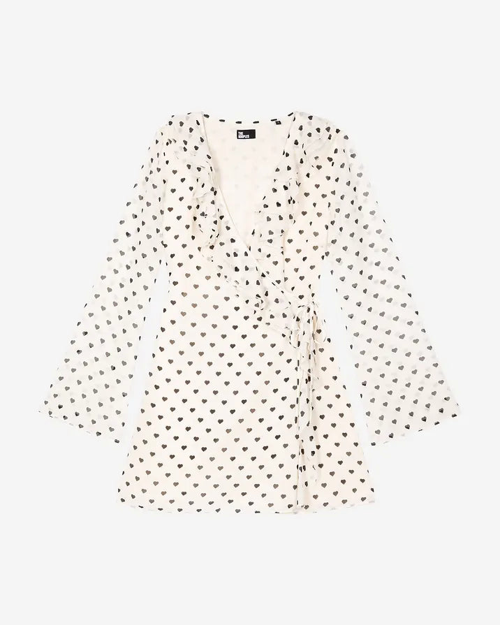 Short wrap dress in ecru heart print