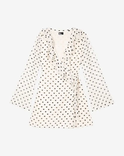 Short wrap dress in ecru heart print