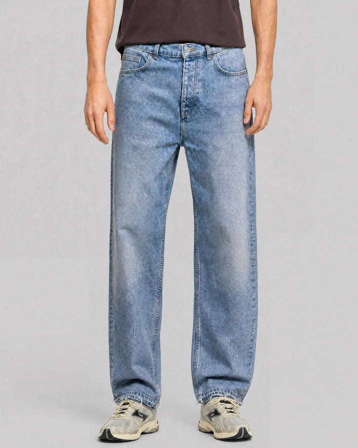 Light blue straight-leg jeans with raw-edge hems