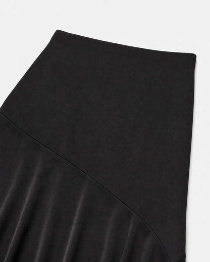 Satin midi skirt with a black and gold chain