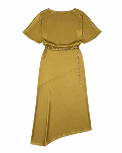 Long satin dress with an olive-colored gold chain